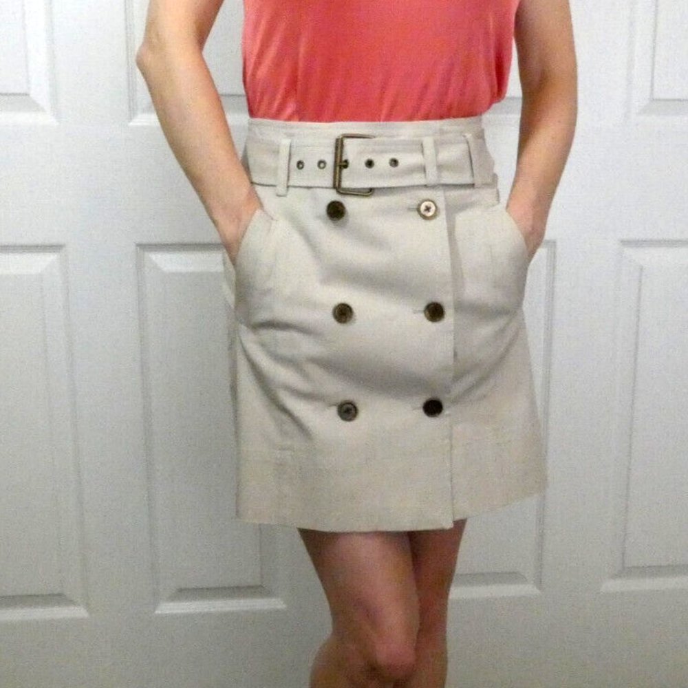 Tan Wrap Skirt, bebe, Fitted, Work School Casual, Buttons Pockets Womens size 4 - Picture 2 of 13